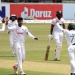 প্রথম সেশনে দুই উইকেট প্রাপ্তি