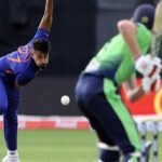 আইপিএলে ঝড় তোলা উমরান অভিষেকে খেলেন পিটুনি