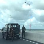 পদ্মা সেতুতে থামতে দেয়া হচ্ছে না কাউকে, সেনা টহল