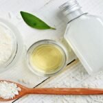 মোলায়েম চুল পেতে ব্যবহার করুন ঘরে তৈরি কোকোনাট শ্যাম্পু