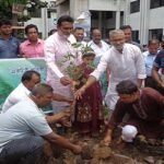 ফুলবাড়ী পৌর শহরে ফুল ফল ও ঔষুধি বৃক্ষ রোপনের উদ্বোধন