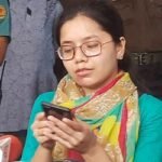 ছিনতাই হওয়া ফোন ফিরে পেয়ে যা বললেন সেই পারিশা (ভিডিও)