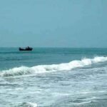 সৈকতে গোসল করতে নেমে পর্যটক নিখোঁজ, উদ্ধার ১