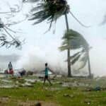 সমুদ্রে নিম্নচাপ : উপকূলে আশ্রয় নিয়েছে ফিশিংবোট