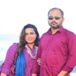 দ্বিতীয় স্ত্রীর উপস্থিতিতে হোটেল কক্ষে গলায় ফাঁস দিলেন স্বামী