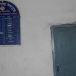 হাসপাতালে সেবা নিতে অপেক্ষায় রোগীরা, দেখা নেই ডাক্তারের