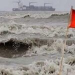 সমুদ্র বন্দরে ৩ নম্বর সতর্ক সংকেত
