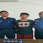 রামগড়ে ফেনসিডিল সহ মাদকবিক্রেতা আটক