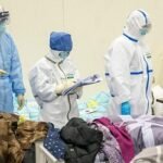 কোভিড: বিশ্বজুড়ে আক্রান্ত সাড়ে ৫ লাখের বেশি মানুষ