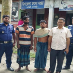 সুগন্ধা নদীতে ইলিশ শিকার করায় দুই জেলেকে এক বছরের কারান্ড