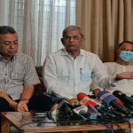 সরকার বিদ্যুৎ উৎপাদনের নাম করে বহু প্রজেক্ট করেছে : মির্জা ফখরুল