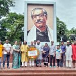 মুক্তিযুদ্ধ মঞ্চ ৪র্থ তম প্রতিষ্টাবার্ষিকীতে সিলেটে বঙ্গবন্ধুর প্রতিকৃতিতে শ্রদ্ধা