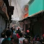 খুলনায় তুলাপট্টির আগুন নিয়ন্ত্রণে, পুড়ল ৭ দোকান