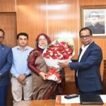 মন্ত্রণালয়ে যোগ দিয়ে ফুলেল শুভেচ্ছায় সিক্ত নতুন তথ্যসচিব