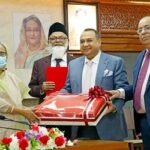 প্রধানমন্ত্রীর ত্রাণ তহবিলে ইউনাইটেড কমার্শিয়াল ব্যাংক লিমিটেডের কম্বল বিতরণ