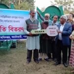 আটোয়ারীতে কৃষকদের মাঝে কম্বাইন হারভেস্টার ও পাওয়ার থ্রেসার যন্ত্র বিতরণ