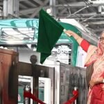 স্বপ্নের মেট্রোর যাত্রা শুরু, প্রথম যাত্রী প্রধানমন্ত্রী