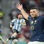 গোল্ডেন বুটের দৌড়ে কারা?