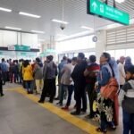 দ্বিতীয় দিনেও মেট্রোরেল ভ্রমণের অপেক্ষা