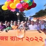 ঢাবিতে বর্ণাঢ্য বিজয় র‌্যালি