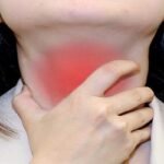 গলায় ব্যথা? ঘরোয়া টোটকায় পাবেন স্বস্তি