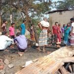 নোয়াখালীতে গভীর রাতে আগুনে পুড়ল ৫ দোকান 