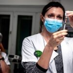 কোভিড: বিশ্বে ২৪ ঘন্টায় ৬১৪ জনের মৃত্যু