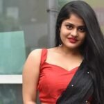 জন্মদিনের পরদিনই দুঃসংবাদ দিলেন অভিনেত্রী