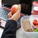 সংসার-অফিস একা হাতে সামলান? কী কৌশলে সুস্থ থাকবেন নারীরা?