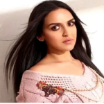 ফিরছেন এশা দেওল