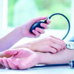 নিম্ন রক্তচাপের লক্ষণ ও প্রতিকার