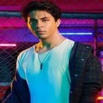 ক্যামেরা দেখে এড়িয়ে গেলেন আরিয়ান