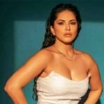 সানি লিওনের অনুষ্ঠানস্থলের কাছে বিস্ফোরণ!