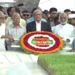 জিয়াউর রহমানের কবরে বিএনপির শ্রদ্ধা