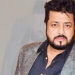 ‘দেশে শিল্পীর এতই অভাব যে মঞ্চে গরু-ছাগলের পারফরম্যান্স দেখতে হয়’