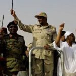 সুদানে সেনাবাহিনী-প্যারামিলিটারি সংঘর্ষ, প্রেসিডেন্ট প্রাসাদ দখল