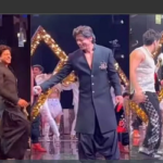 আম্বানিদের অনুষ্ঠানে ‘ঝুমে জো পাঠান’ গানে মঞ্চ মাতালেন শাহরুখ