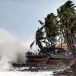 পাঁচ অঞ্চলে ঝড়ের আভাস, নদীবন্দরে সতর্কতা