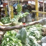 নিত্যপণ্যের বাজারে আগুন; বিষণ্ণ-উদ্বিগ্ন ক্রেতা