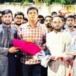 ছাত্রলীগ সভাপতি সাদ্দামের জন্য আনা ফুল ফেলে দিলেন ঢাবির নেতারা