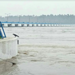 সিকিমে বাঁধ ভেঙ্গে যাওয়ার প্রচন্ড গতিতে ধেয়ে আসছে পানি, ভয়াবহ বন্যার আশঙ্কা