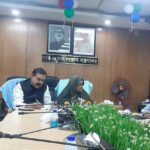 পোশাককর্মীদের ন্যূনতম মজুরি ১০৪০০ টাকা নয়, বেশি হবে