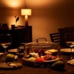 খাবার টেবিলকে সাজান রেস্তোরার মত