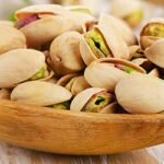 পেস্তা কেন খাবেন, এর উপকারিতা ও বেশি খেলে কী হয়?