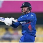 দ্বিতীয় বলেই ছক্কা