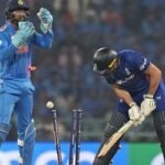 ইংল্যান্ডের চরম ব্যাটিং বিপর্যয়, ৯৮ রানে হারাল ৮ উইকেট