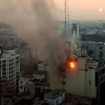 ৪ ঘণ্টায়ও নিয়ন্ত্রণে আসেনি খাজা টাওয়ারের আগুন