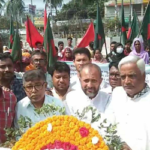 ঢাকা-১৯ আসনে শ্রমিক নেতার নির্বাচনী প্রচারণা 