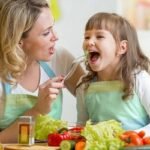 যেসব খাবারে বাড়বে শিশুর মেধা