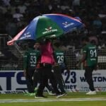 বৃষ্টির পর খেলা শুরু, ওভার কমল ১৩